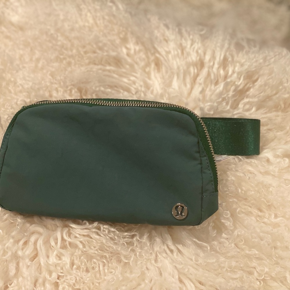 NWT Lululemon waist bag